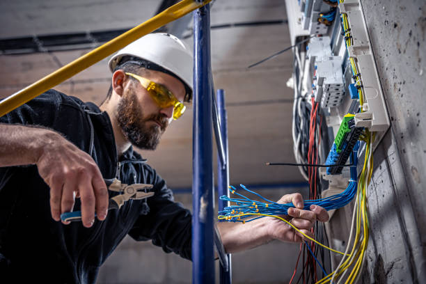Best Electrician Near Me  in Gnadenhutten, OH